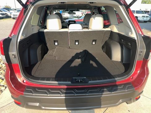 Certified 2023 Subaru Forester Premium AWD/4WD image 9