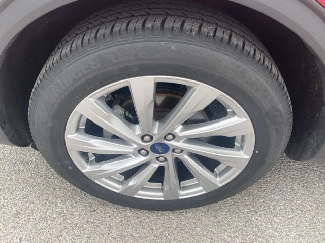 Used 2022 Ford Escape Titanium w/ Titanium Elite Package AWD/4WD image 10