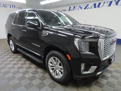 Used 2024 GMC Yukon SLT w/ SLT Luxury Package