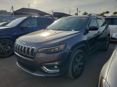 Used 2019 Jeep Cherokee Limited w/ Luxury Group