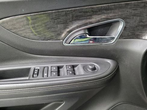 Used 2015 Buick Encore FWD image 27