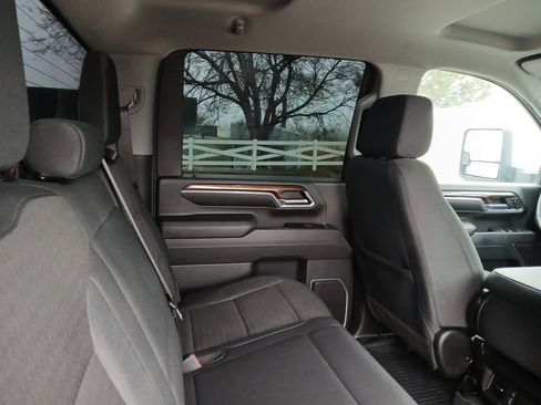 Used 2024 Chevrolet Silverado 2500 LT image 53