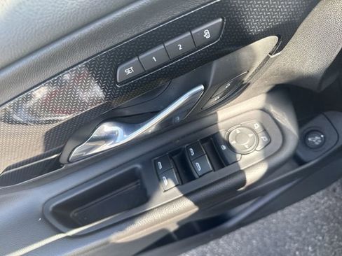 Used 2023 GMC Terrain AT4 image 17