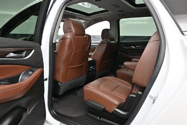 Used 2020 Buick Enclave Avenir w/ Avenir Technology Package AWD/4WD image 22