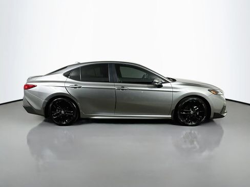 Used 2026 Toyota Camry SE w/ Convenience Package FWD image 7