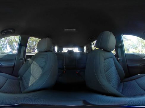 Used 2025 Chevrolet Equinox LT image 39