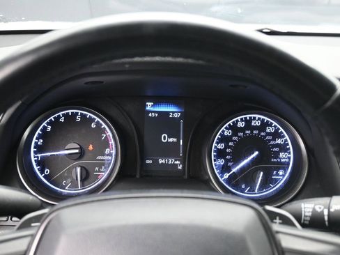 Used 2021 Toyota Camry SE w/ Carpet Mat Package (TMS) image 13