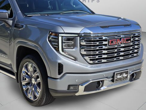Used 2024 GMC Sierra 1500 Denali w/ Denali Reserve Package AWD/4WD image 33