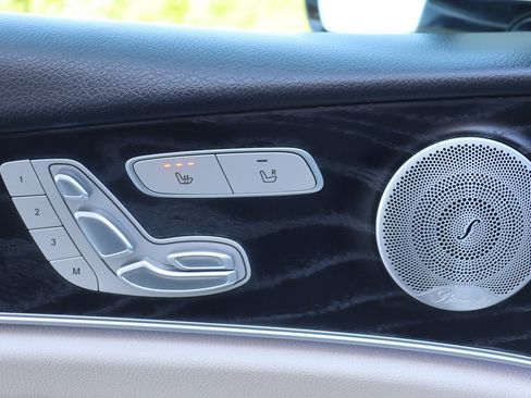 Used 2019 Mercedes-Benz E 300 4MATIC w/ Premium 1 Package image 24