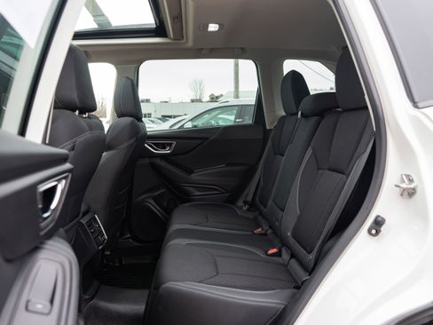 Used 2023 Subaru Forester Premium image 13