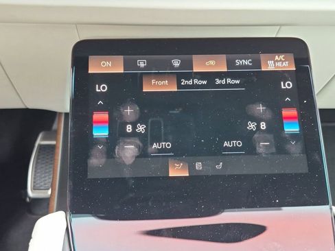 Used 2026 Cadillac Vistiq Sport AWD/4WD image 9