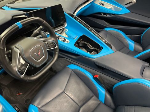 Used 2021 Chevrolet Corvette Stingray Premium Conv w/ Z51 Performance Package RWD image 33