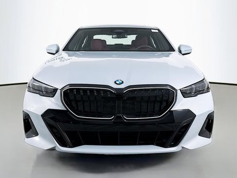 Used 2025 BMW 530i xDrive 530i xDrive w/ M Sport Package image 2