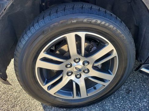 Used 2023 Ford Expedition XLT image 17