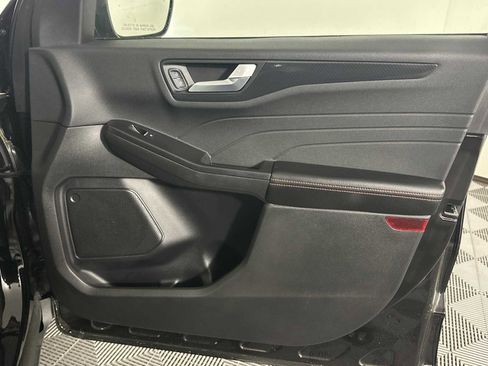 Used 2025 Ford Escape ST-Line AWD/4WD image 17