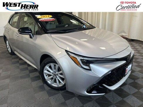 Certified 2024 Toyota Corolla SE FWD image 1