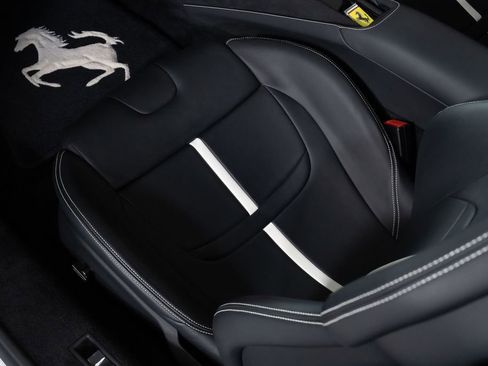 Used 2022 Ferrari SF90 Stradale image 37