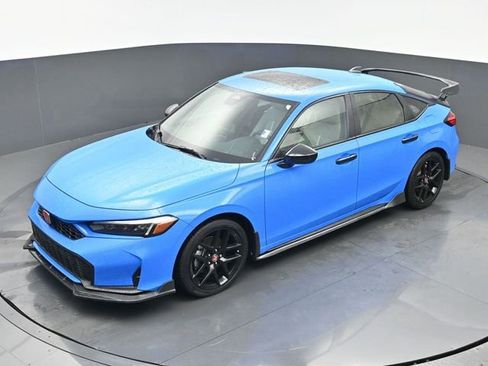 Used 2025 Honda Civic Sport image 29