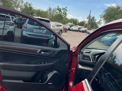 Used 2015 Subaru Legacy 2.5i Limited AWD/4WD image 10