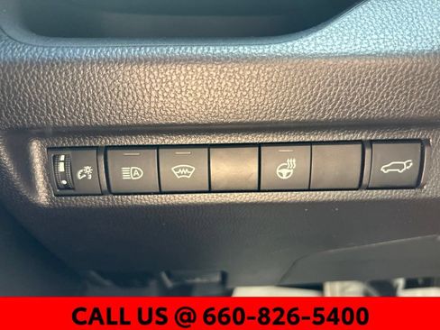Used 2025 Toyota RAV4 XLE w/ Convenience Package AWD/4WD image 17