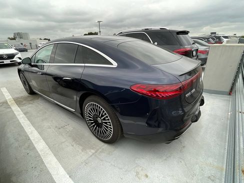 Certified 2023 Mercedes-Benz EQS 580 4MATIC Sedan image 6