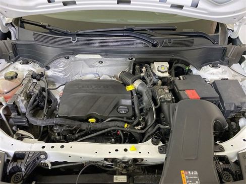 Used 2024 Chevrolet Trax LS w/ LS Convenience Package image 16