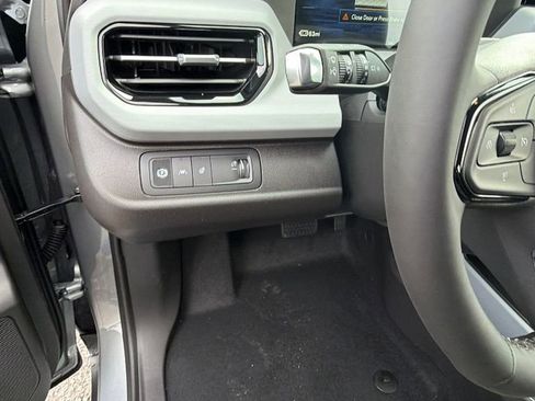 New 2027 Chevrolet Bolt LT w/ Comfort Package image 18