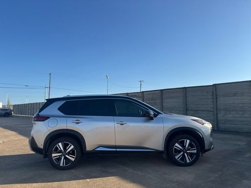 Certified 2023 Nissan Rogue Platinum w/ Platinum Premium Package AWD/4WD image 20