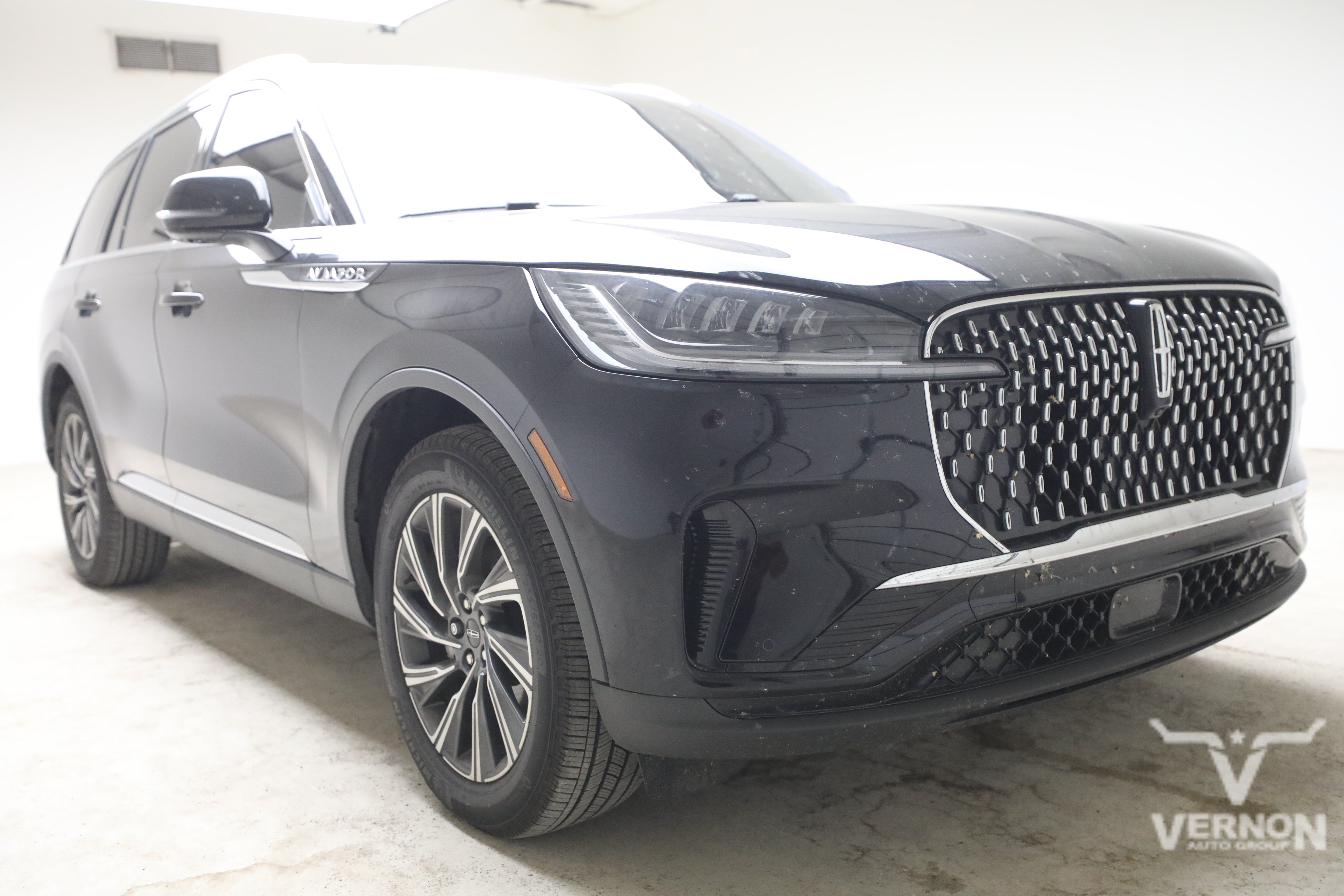 Used 2025 Lincoln Aviator AWD w/ Equipment Group 101A image 6