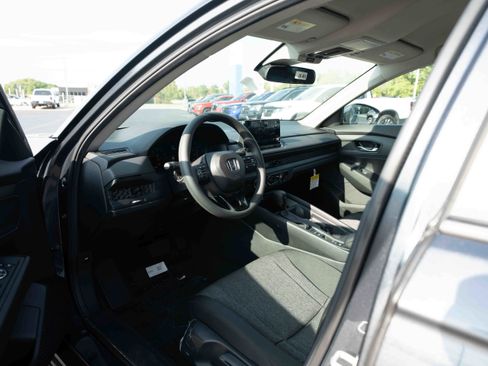 New 2025 Honda Accord LX image 8
