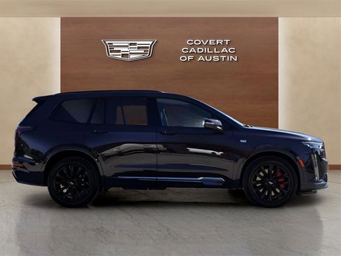 Certified 2025 Cadillac XT6 Sport w/ Platinum Package image 5