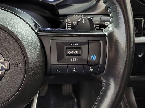 Used 2022 Nissan Pathfinder SV w/ SV Black Package FWD image 26