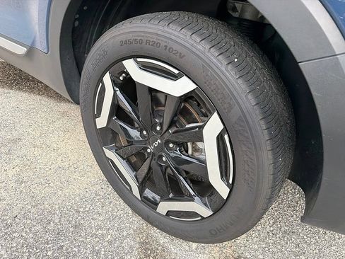 Used 2025 Kia Telluride S FWD image 7