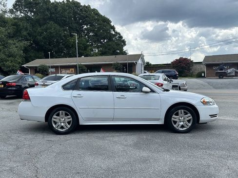 Used 2016 Chevrolet Impala LT FWD image 8