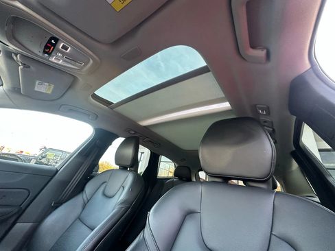 Used 2024 Volvo XC60 B5 Core image 18