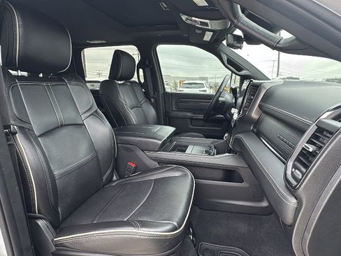 Certified 2024 RAM 2500 Limited image 28