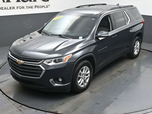 Used 2020 Chevrolet Traverse LT w/ Driver Confidence II Package image 45