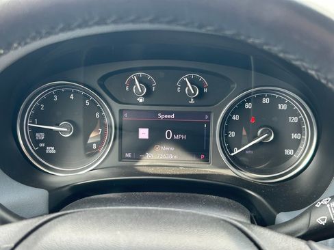 Used 2020 Buick Enclave Essence w/ Sound and Sites Package FWD image 33