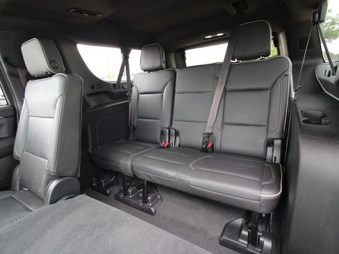 Used 2021 GMC Yukon XL SLT AWD/4WD image 7