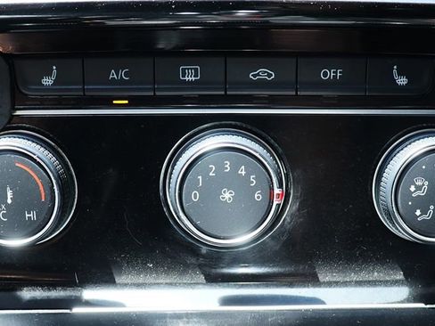 Used 2019 Volkswagen GTI SE w/ SE Experience Package image 46