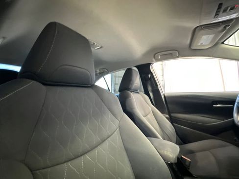Used 2020 Toyota Corolla LE FWD image 18