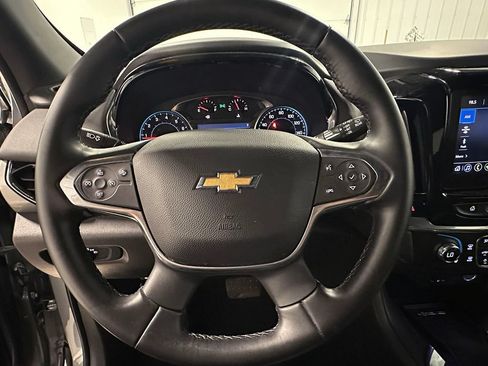 Used 2023 Chevrolet Traverse LT FWD image 36