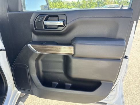 Used 2021 Chevrolet Silverado 1500 LT Trail Boss AWD/4WD image 21
