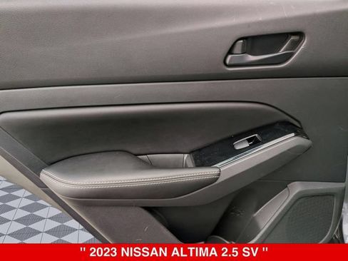 Certified 2023 Nissan Altima 2.5 SV FWD image 30