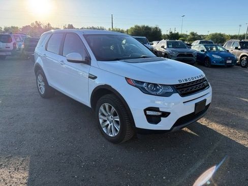 Used 2016 Land Rover Discovery Sport SE AWD/4WD image 8