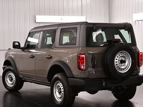 Used 2025 Ford Bronco 4-Door AWD/4WD image 5