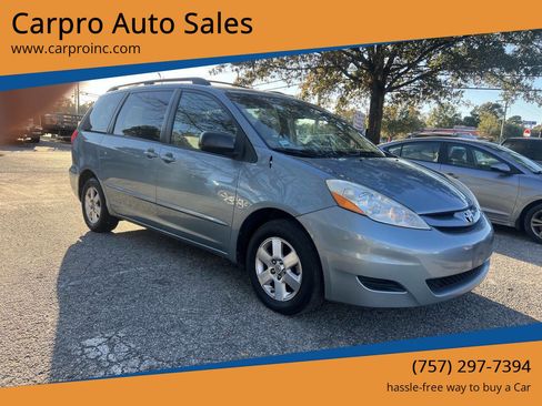 Used 2009 Toyota Sienna CE image 1