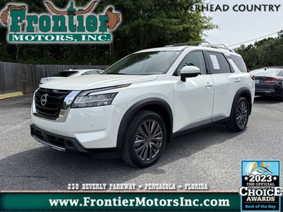 Used 2023 Nissan Pathfinder SL w/ SL Premium Package