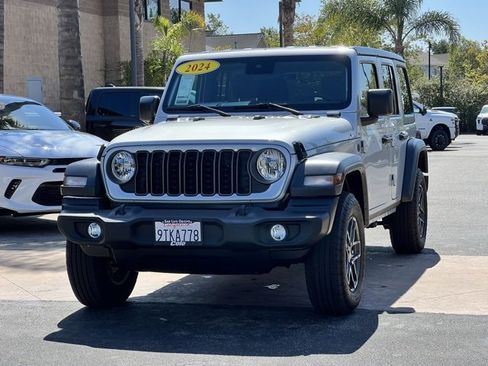 Used 2024 Jeep Wrangler Sport S image 6