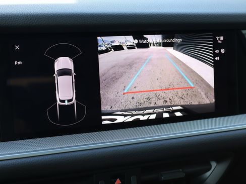 Certified 2024 Porsche Cayenne AWD/4WD image 18